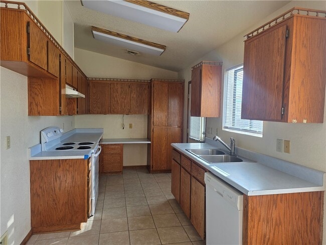 Building Photo - 4339 Chorro Dr