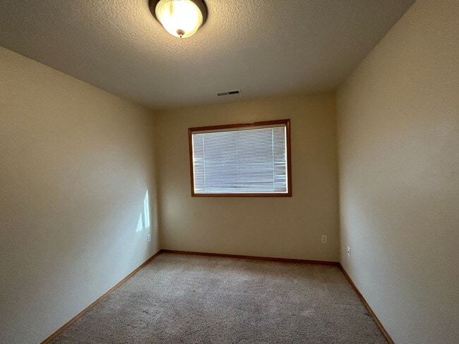 Building Photo - Beautiful Single Family Home