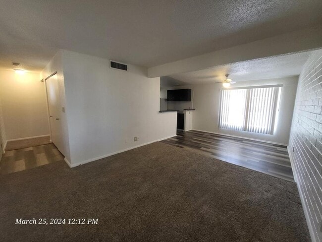 Building Photo - 2202 Davis Ave