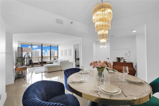 Building Photo - 1000 E Island Blvd