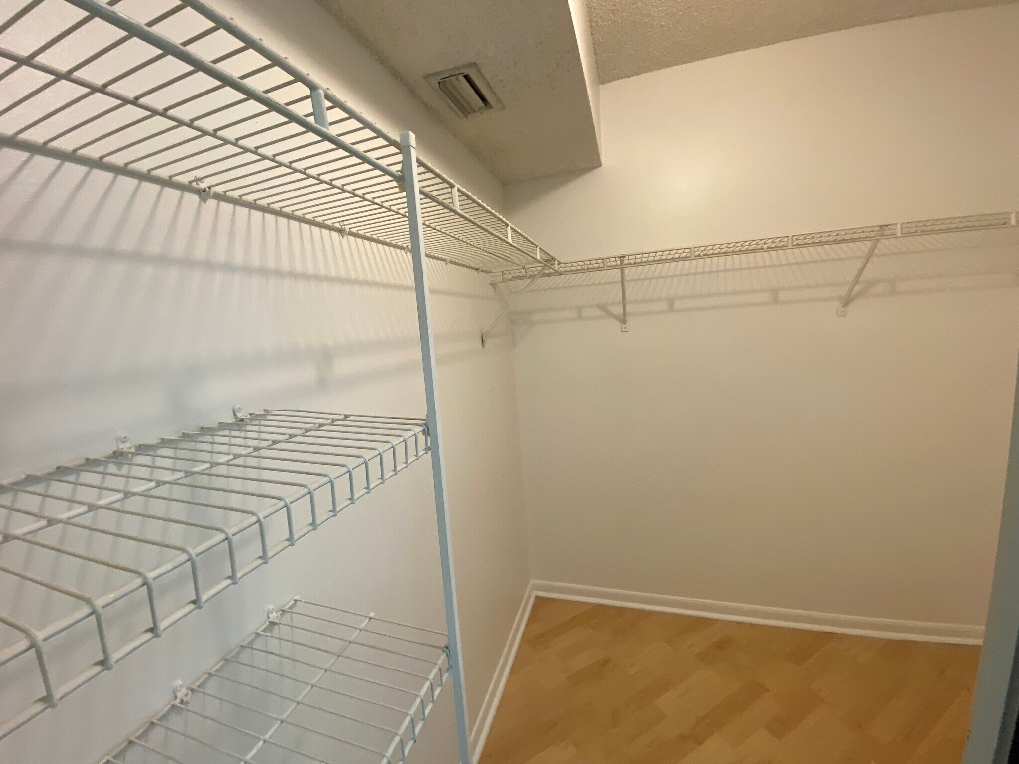 Building Photo - 2629 SE 19th Ct