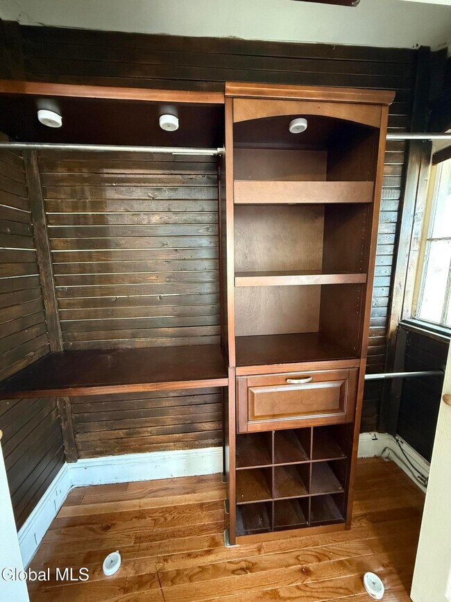 Building Photo - 1960 Eastern Pkwy