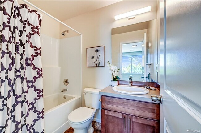 Building Photo - 3454 31st Dr