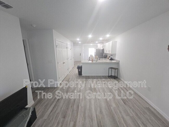 Building Photo - 304 Ave P NW