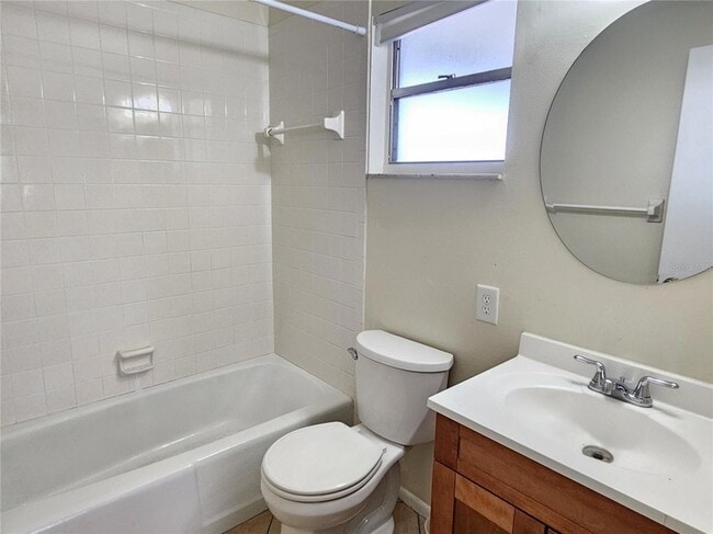 Building Photo - 105 Base Ave E