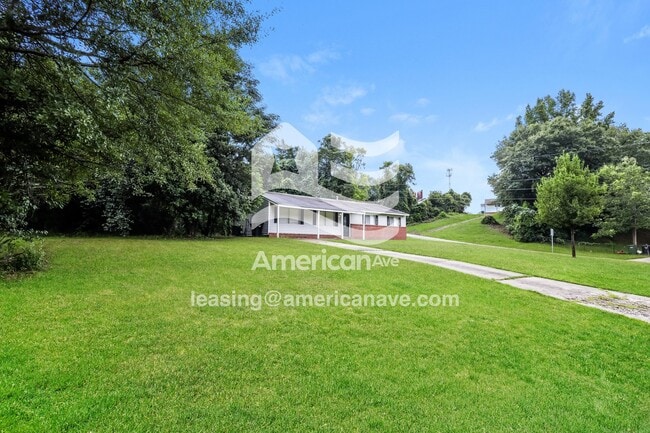 Building Photo - 904 Kirkland Dr