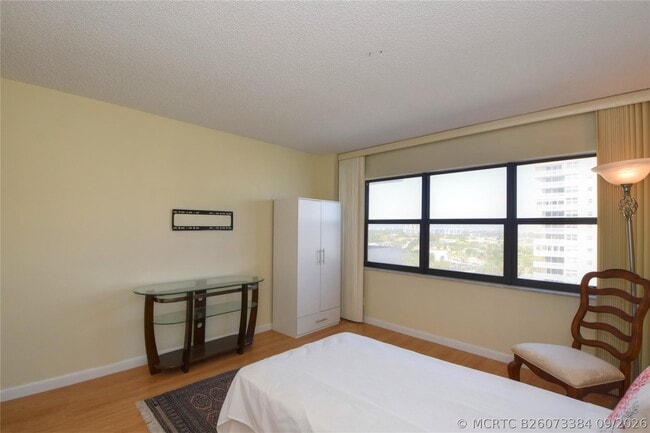 Building Photo - 5100 N Ocean Blvd