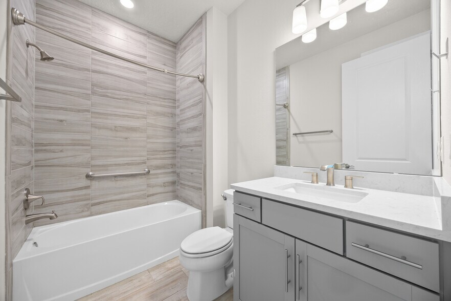 Building Photo - 10364 Shive Island Ct