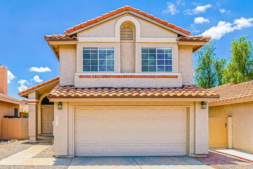 Primary Photo - 4005 E Woodland Dr