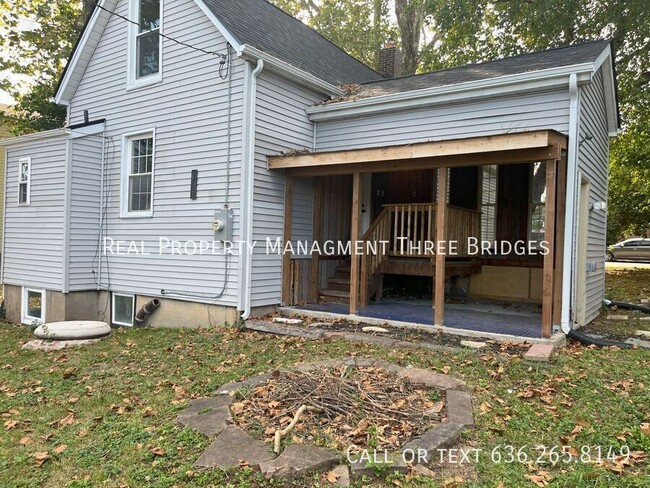 Building Photo - Beautiful Home in Tower Grove South