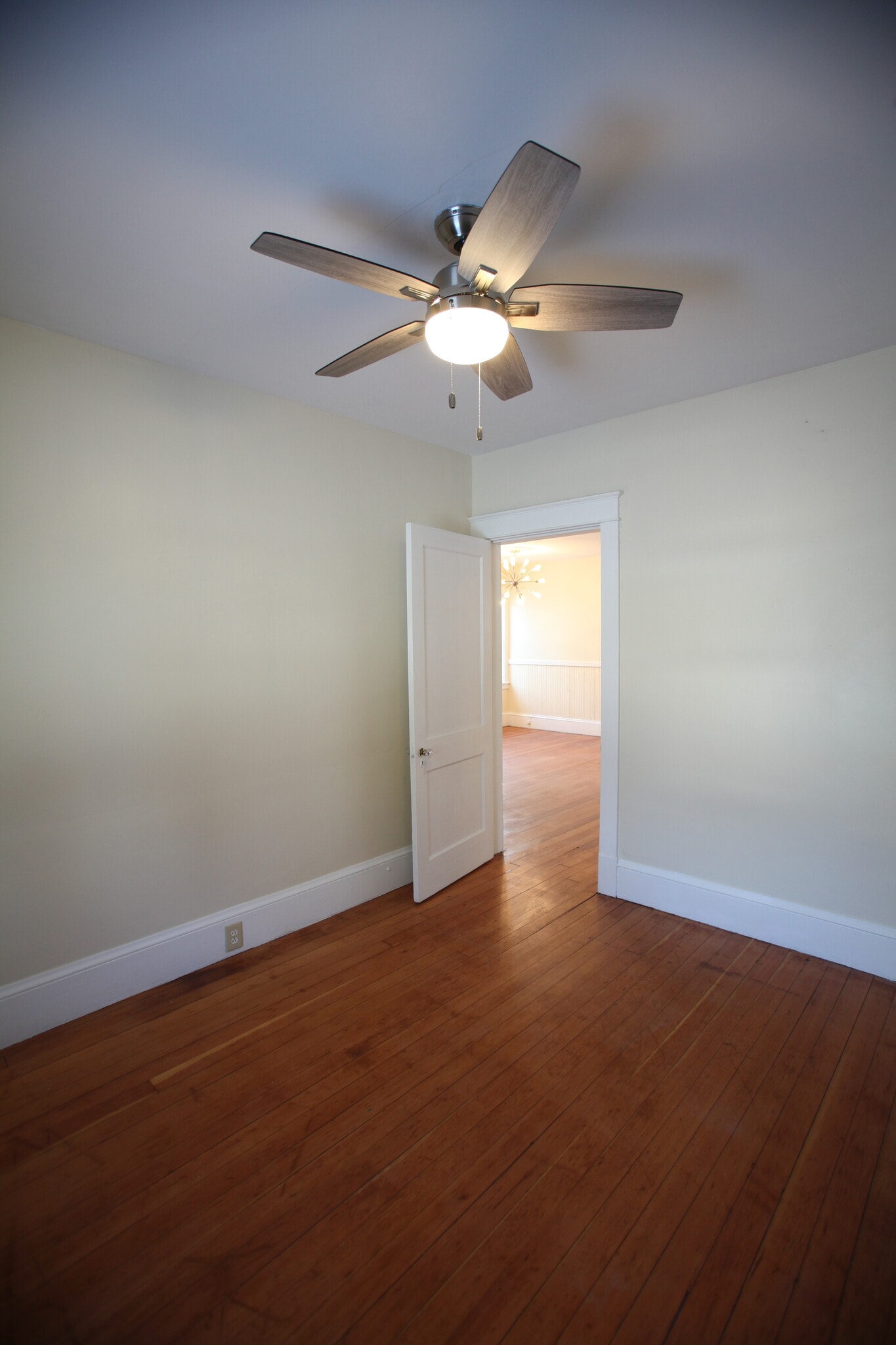 Bedroom 2 - 7 June St