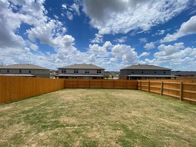 Building Photo - 432 Brody Ln