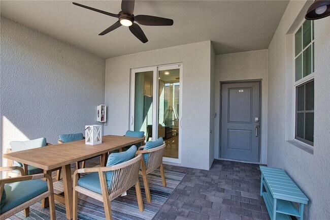 Building Photo - 12470 Wellen Golf St