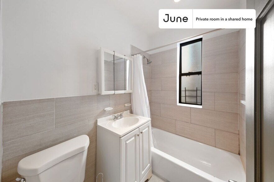 Building Photo - Room in Shared 2 bed/1 bath home in East Harlem