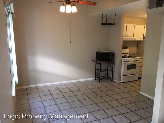 Building Photo - 435 E Creekside Cir