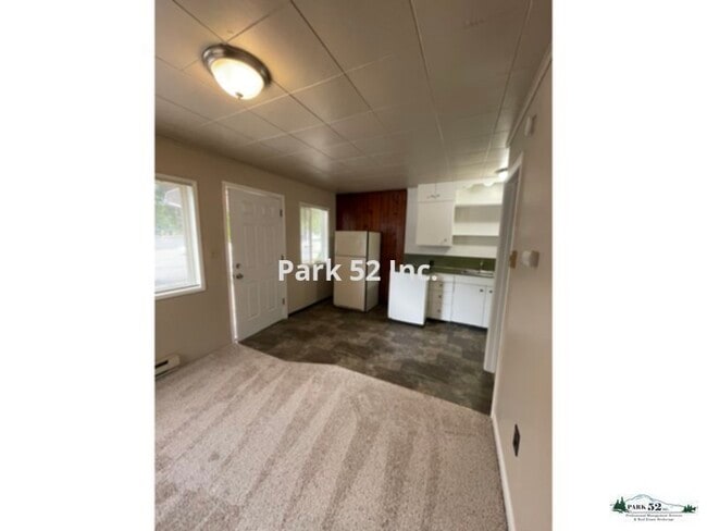 Building Photo - 766 96th St S