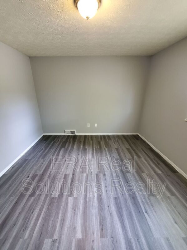 Building Photo - 2269 Courtright Rd