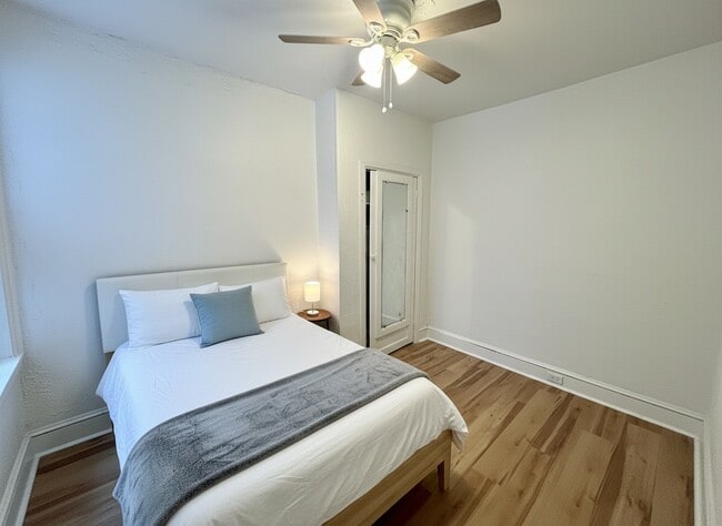 Building Photo - 2409 N Park Ave