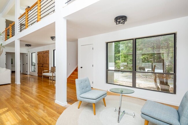 Building Photo - 404 Water Mill Towd Rd