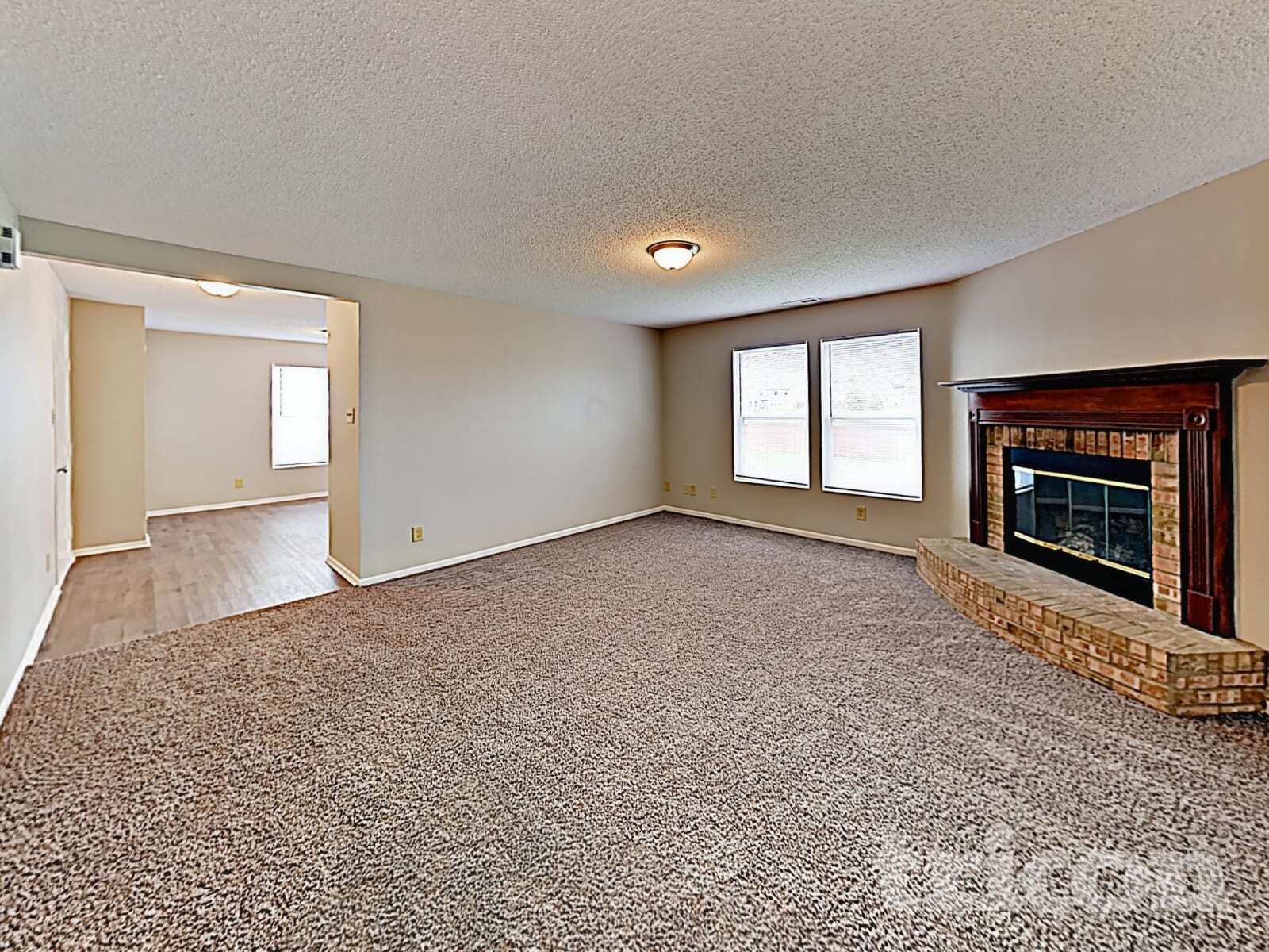 Building Photo - 2875 Ludwig Dr