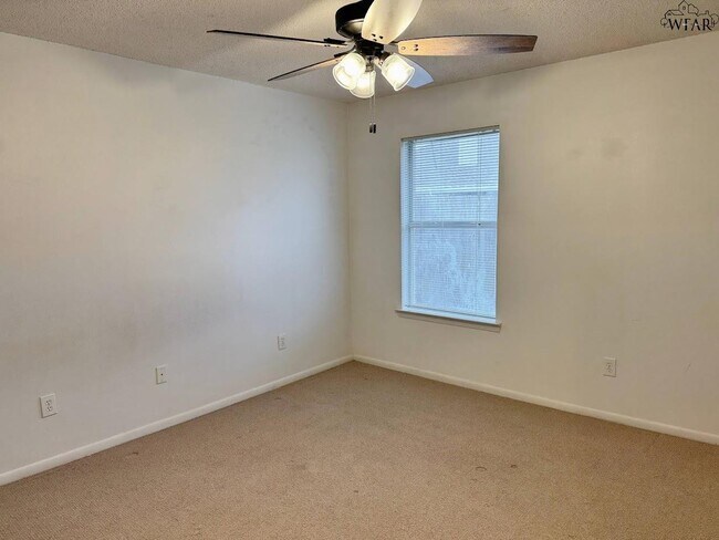 Building Photo - 5426 Ricci St