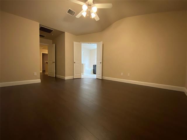 Building Photo - 2565 Jackson Dr