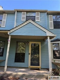 Building Photo - 2305 Deerfield Dr