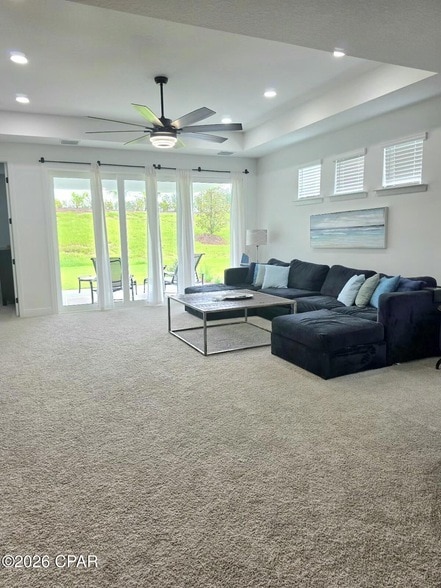 Building Photo - 9348 Daydream Dr