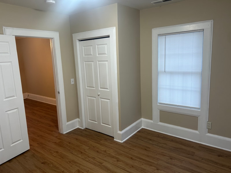 Building Photo - 113 Ballston Ave