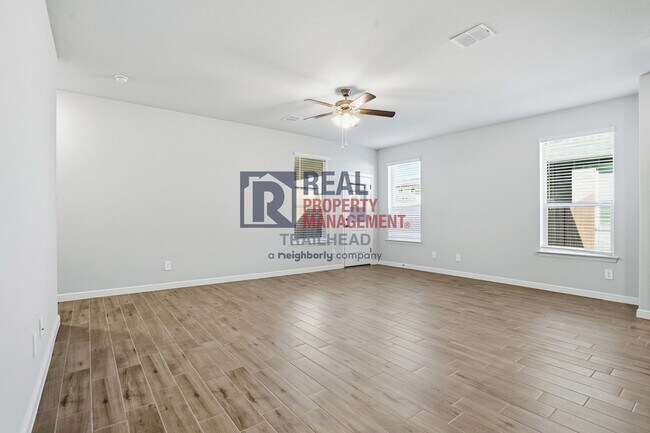 Building Photo - Spacious 5-Bedroom Home with Contemporary Living Spaces