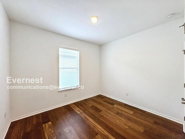 Building Photo - 10641 Cardera Dr