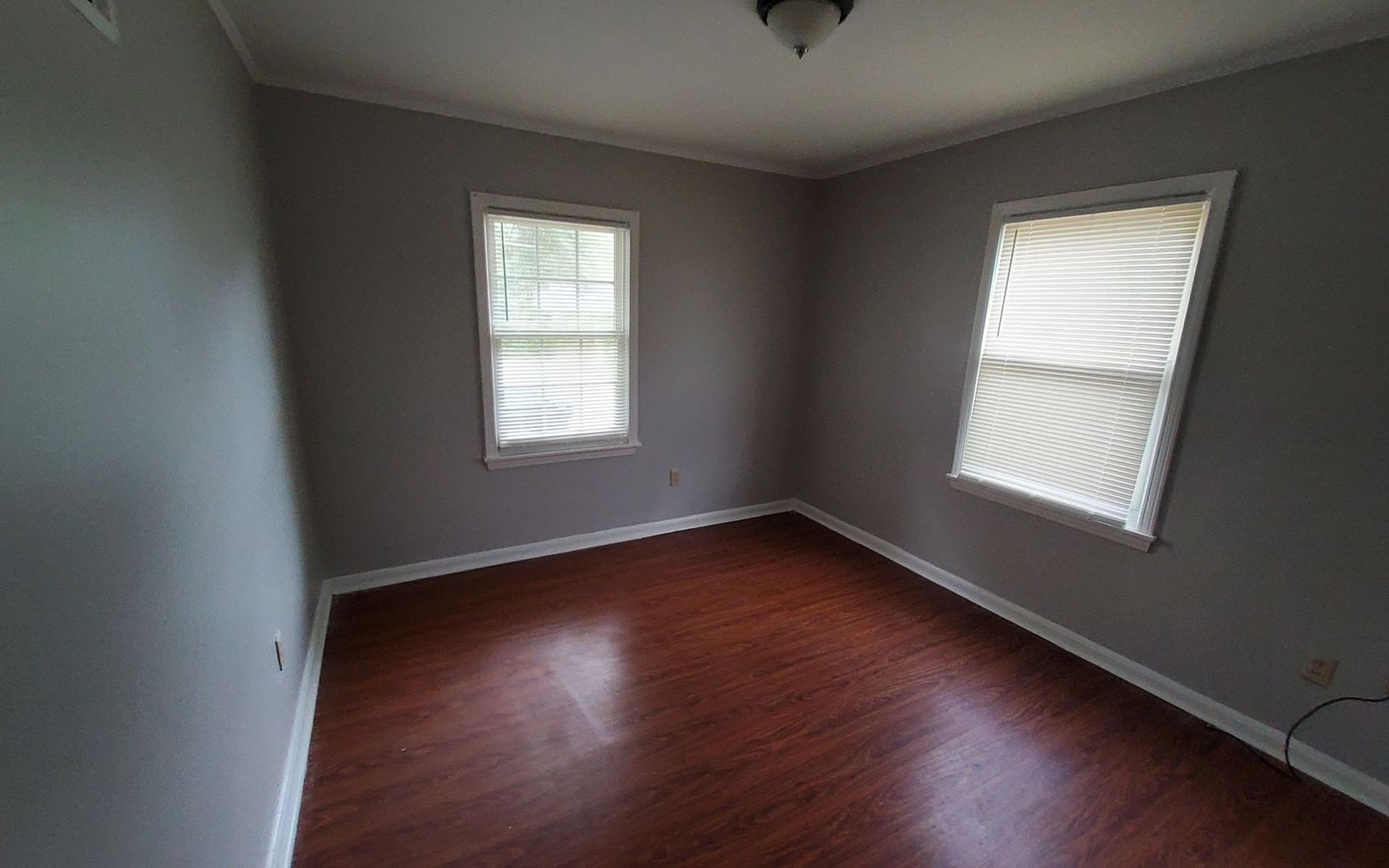 Building Photo - 1253 Dogwood Dr