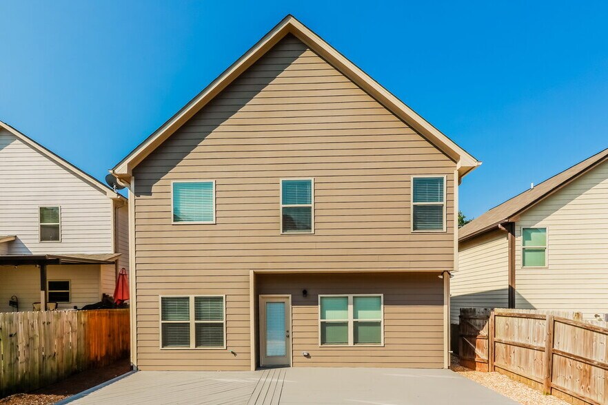 Building Photo - 987 Grenier Terrace NE