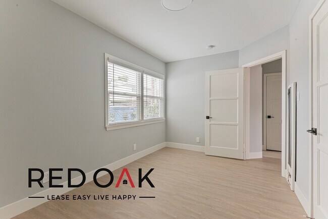 Building Photo - 1847 21st St