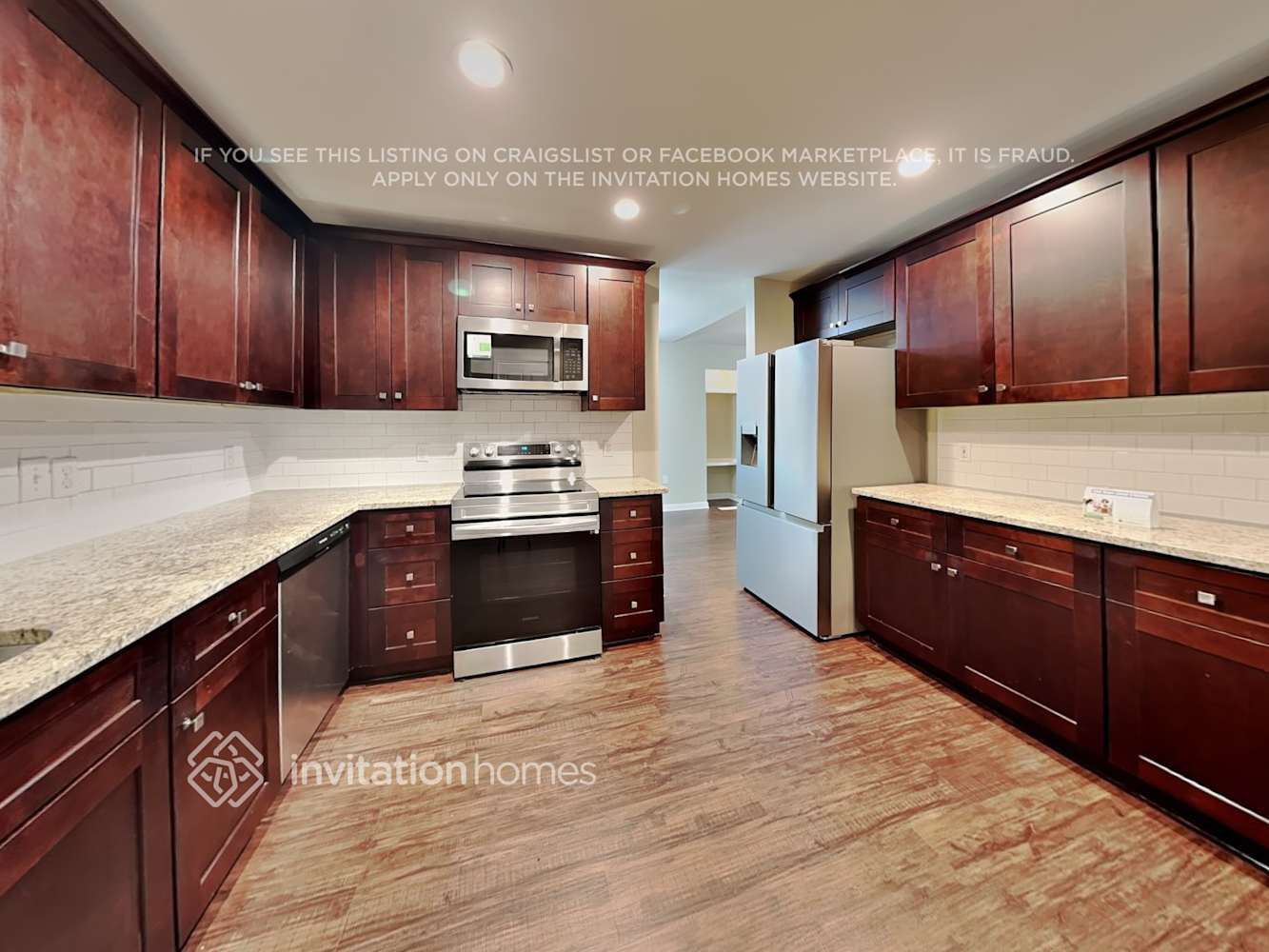 Building Photo - 300 1st St