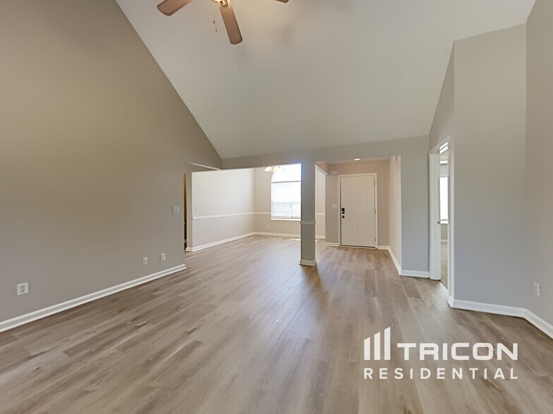 Building Photo - 4470 Millenium View Ct SW