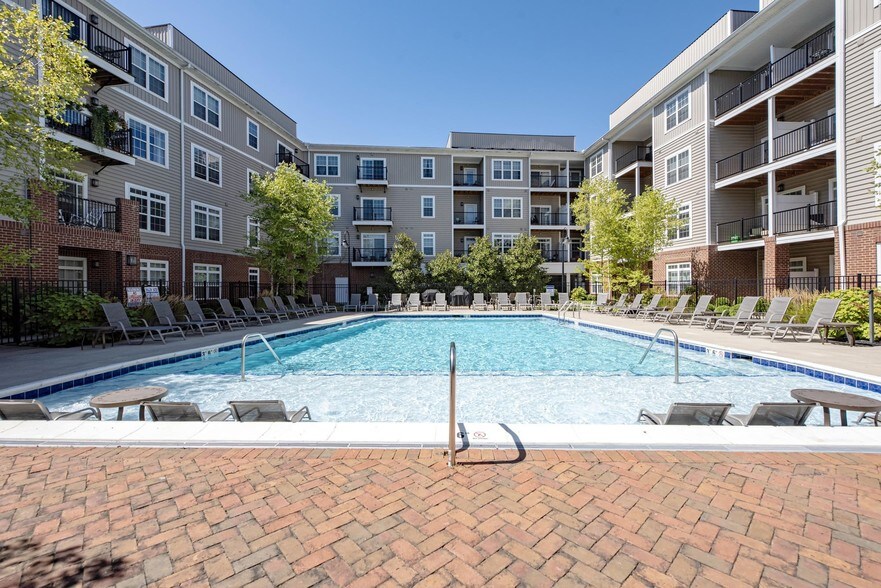 Tribeca Apartments 720 W 3rd St Columbus OH 43212 Apartment Finder