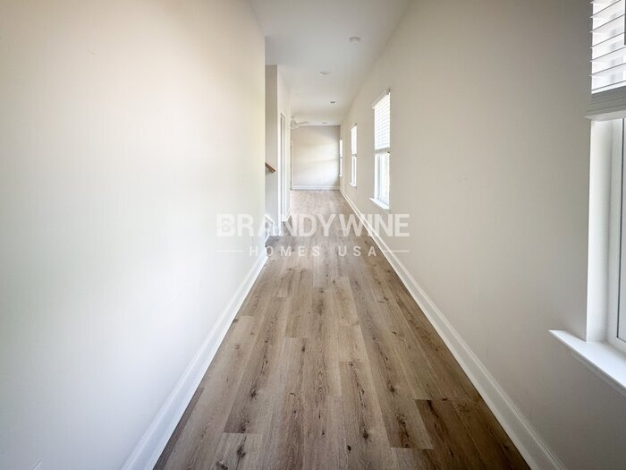 Building Photo - 1032 Wildflower Dr