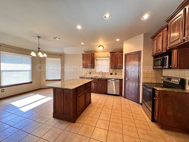 Building Photo - 13204 SW 2nd Terrace