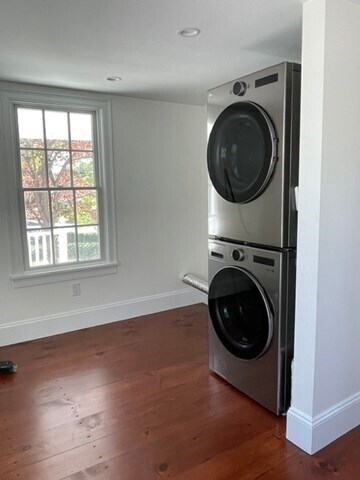 Building Photo - 6 Parker Ave