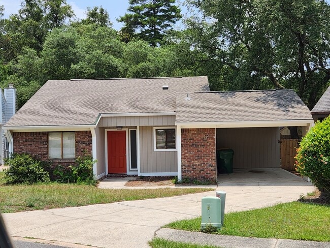 Building Photo - 206 Cottonwood Ct