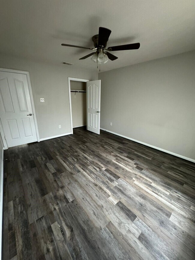 Building Photo - 25614 Crisp Spring Ln