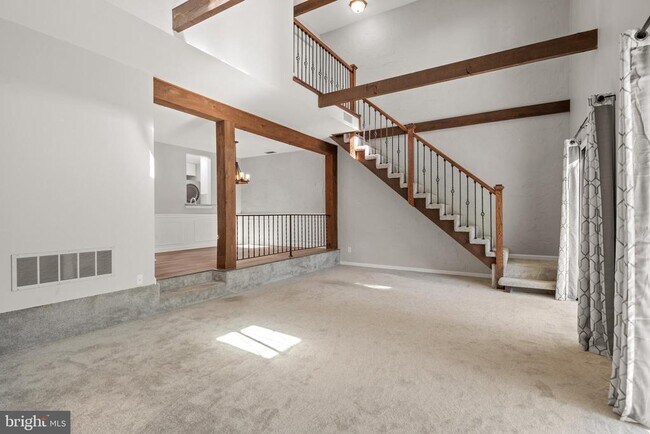 Building Photo - 926 Rhue Haus Ln