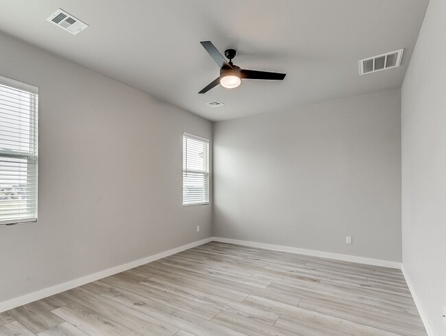 Building Photo - Beautiful home inOklahoma City