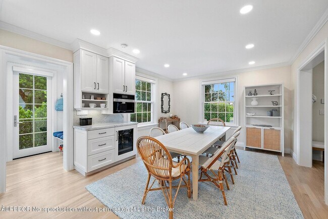 Building Photo - 360 Seaspray Ave