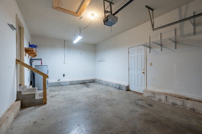 Building Photo - 3704 Trenton Rd