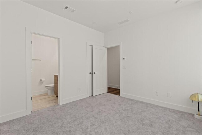 Building Photo - 1292 Chelsea Cir NW