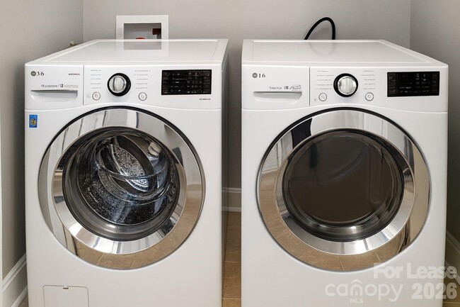 Building Photo - 116 Morning Mist Ln