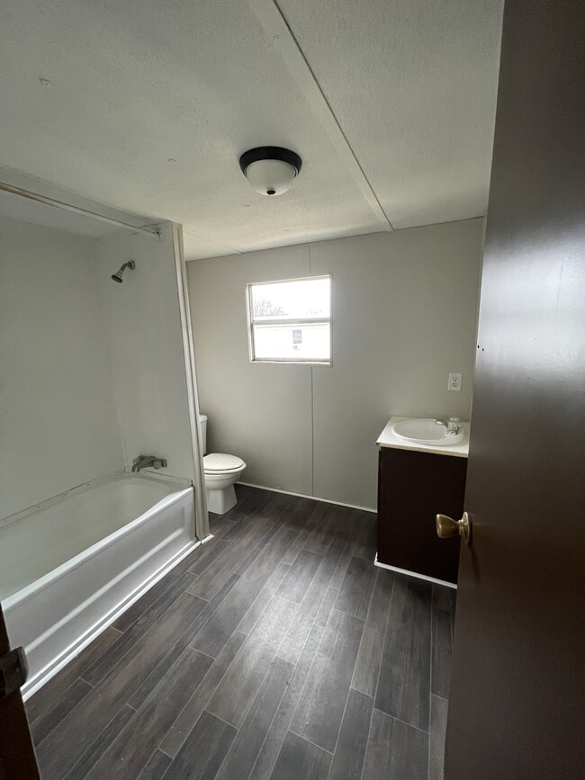 Building Photo - 65 Fowler Cir