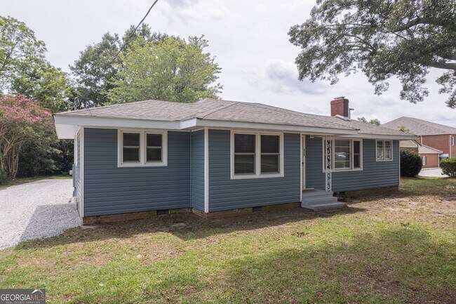 Building Photo - 478 E Johnson St